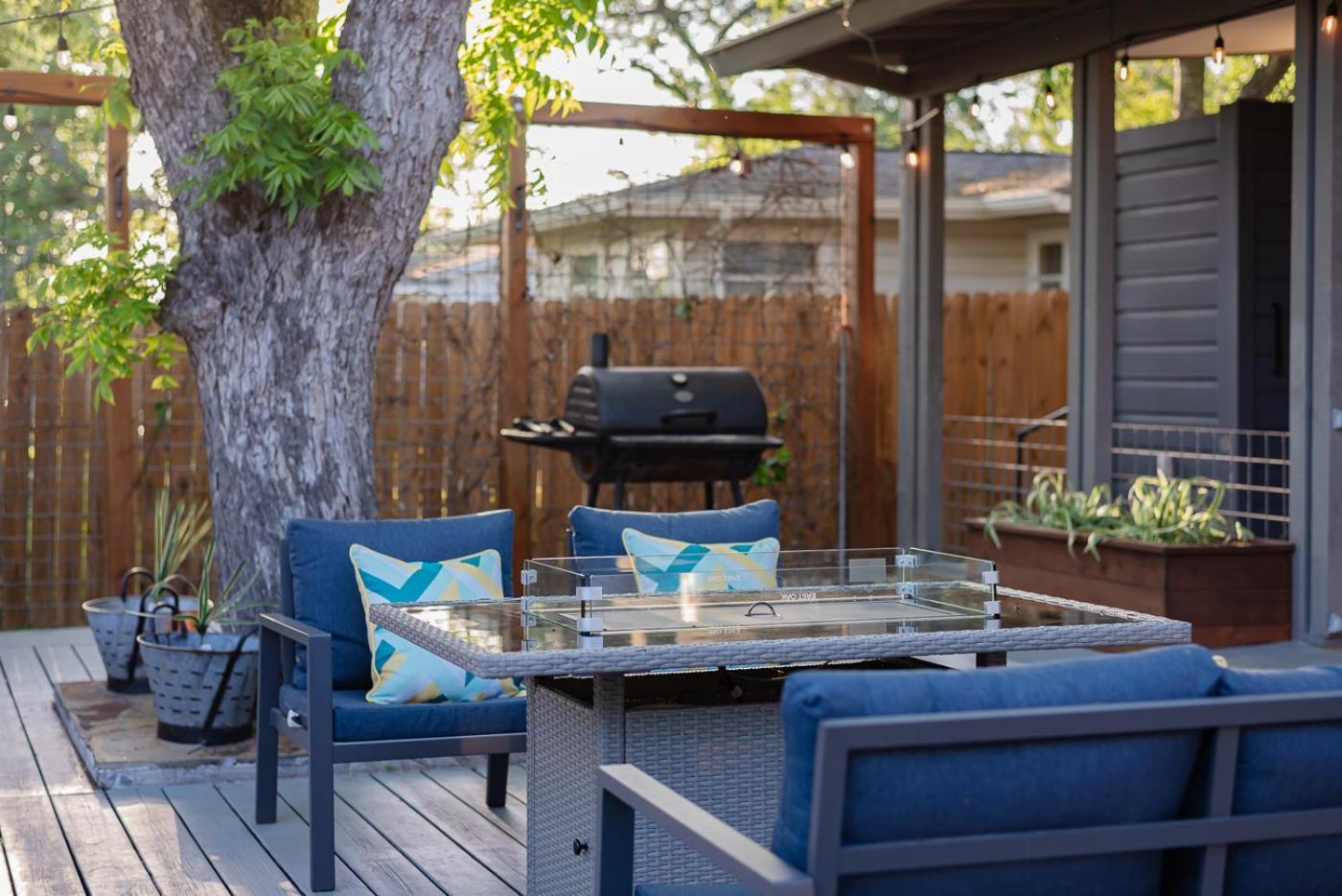 Serene Pool & Firepit In Stunning Home By Airport San Antonio Esterno foto